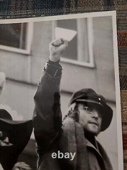 1972 John Lennon Yoko Ono Protest British Troops In Ireland Beatles Music Photo