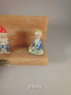 RARE Early WADE Lucky Irish Leprechauns on Butterscotch Catalin Display