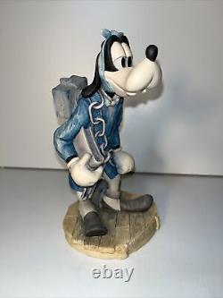 RARE Limited Edition Walt Disney Company Tomorrow Today Figurine Goofy