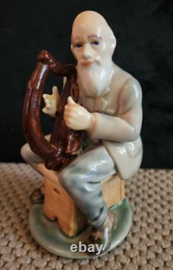 RARE The Bard Of Armagh Irish Porcelain WADE Figurine MINT