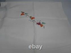 VINTAGE IRISH LINEN TABLECLOTH w EMBROIDERED FALL LEAVES EXCELLENT COND! 66x85