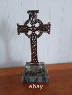 VTG Shannon Giftware Handmade Celtic Metal Cross Ireland Connemara Marble Base