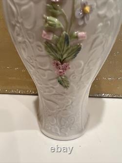 Vintage Irish Belleek Millennium Collection 12 Covered Vase