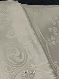 Vintage stunning large Irish linen double damask tablecloth 72 x 96 Never Used