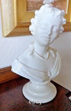 Vtg C1965 Rare Belleek Bust Of Joy Clyte Wearing Pearls Special Order Perfect